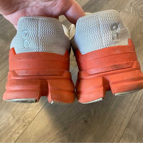 On Running On Cloud Flyer Size 10 - Picture 7 of 11